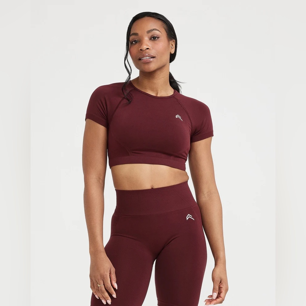 Oner Active EFFORTLESS SEAMLESS SHORT SLEEVE CROP TOP Rosewood Size Medium